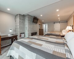 Casa/apartamento entero 207b- Unique One Bedroom Lakefront Condo W/ 2 Queen Beds And 2 Fireplaces! (Oakland, EE. UU.)