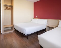 Hotel 280 (Calatorao, Spain)