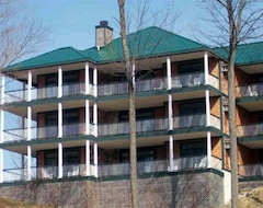 Hotel Legend Cottages (Bellaire, USA)