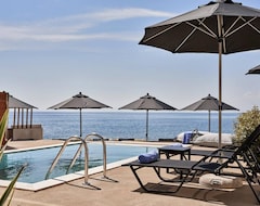 Toàn bộ căn nhà/căn hộ Beachfront Alassa Villas With Private Pools (Agios Nikolaos, Hy Lạp)