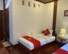 Khách sạn Villa Namkhan Riverside (Luang Prabang, Lào)