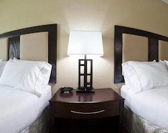 Holiday Inn Express Hotel & Suites Chaffee - Jacksonville West, An Ihg Hotel (Jacksonville, USA)