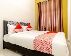 Hotel OYO 1400 Barat Residence (Medan, Indonesien)