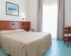 Khách sạn Donnarumma Hotel (Casal Velino, Ý)