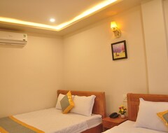 Khách sạn NhÂn Anh Quy NhƠn Hotel (Quy Nhơn, Việt Nam)