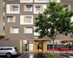 Khách sạn ibis Lyon Carré de Soie (Lyon, Pháp)