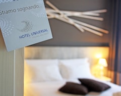 Khách sạn Hotel Universal (Senigàllia, Ý)