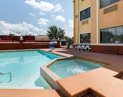Hotelli Quality Suites at Jones Road CY-Fair (Houston, Amerikan Yhdysvallat)