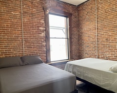 Toàn bộ căn nhà/căn hộ Sleeps 8 Newly Renovated 3bedroom Loft Close To Highway (Pawtucket, Hoa Kỳ)