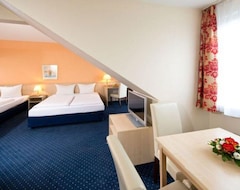 Hotelli Triple Room - Flexible Rate With Breakfast - Achat Hotel Leipzig Messe (Leipzig, Saksa)