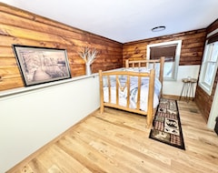 Casa/apartamento entero Beautifully Remodeled Log Cabin Close To All The Wonders Of The Adirondacks! (Johannesburg, EE. UU.)