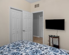 Koko talo/asunto Beautiful 3 Bedroom Home Close To Fsu/famu/airport-sleeps 12 (Tallahassee, Amerikan Yhdysvallat)