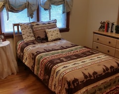 Entire House / Apartment Beautiful Country Retreat Perfect for Fishermen or A Peaceful Family Vacation (Rogersville, USA)