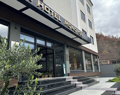 Hotel Monopol (Peshkopia, Albania)