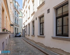 Toàn bộ căn nhà/căn hộ Spacious 1-bedroom Apartment In The Heart Of Old Town (Riga, Latvia)