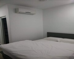 Khách sạn Oyo 90953 Song 99 Hotel (Kluang, Malaysia)