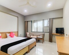 Khách sạn Capital O 45621 Tuliipstays Hotel Ashok Bhiwandi (Mumbai, Ấn Độ)
