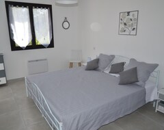 Cijela kuća/apartman Les Lauriers Proche De Vallon Pont Darc (Saint-Alban-Auriolles, Francuska)