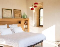 Bed & Breakfast Prieure Saint-nicolas - Les Maisons (Blauzac, Pháp)