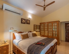 Hotelli De Mandarin Beach Resort Suites & Villas, Candolim (Candolim, Intia)