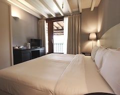 Khách sạn Santellone Resort (Brescia, Ý)