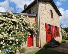 Koko talo/asunto Le Jardin (Saint-Priest-Taurion, Ranska)