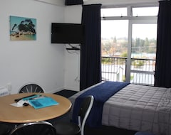 Serviced apartment Queenstown Lakeview Holiday Park (Queenstown, New Zealand)