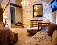 Koko talo/asunto Superb House With Heated Pool & Spa Panoramic View! Ranked 5 (Castelnau-de-Montmiral, Ranska)