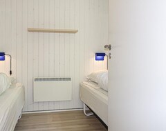 Toàn bộ căn nhà/căn hộ 3 Bedroom Accommodation In Aakirkeby (Sabro, Đan Mạch)