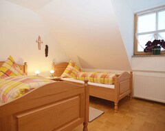 Tüm Ev/Apart Daire Spacious apartment with five bedrooms, garden, sauna, and lounge (Schönsee, Almanya)