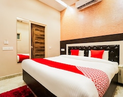 Oyo 61261 Hotel Z (Zirakpur, India)