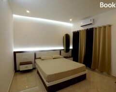 Koko talo/asunto Petals Apartment (Thalassery, Intia)