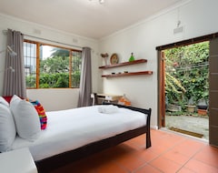 Hotel Kloof Avenue 5 (Cape Town, South Africa)