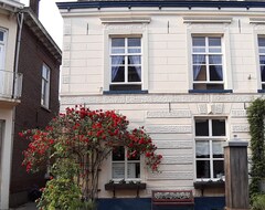 Toàn bộ căn nhà/căn hộ Attractive Historic Building In Green Montferland/achterhoek ('s-Heerenberg, Hà Lan)