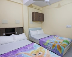 Hotel SPOT ON 48329 Deluxe Inn (New Delhi, Indija)