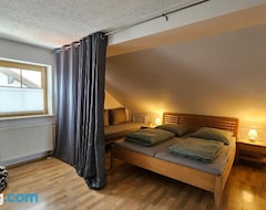 Toàn bộ căn nhà/căn hộ Ferienwohnung Nahe Chiemsee (30 Min.) (Unterneukirchen, Đức)