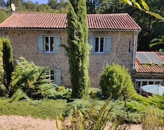 Cijela kuća/apartman Cottage Set In Grounds Of 25 Acres With Lake (Augignac, Francuska)