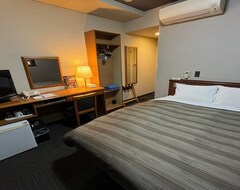 Hotel Route-Inn Naha Asahibashi Eki Higashi (Naha, Japonya)