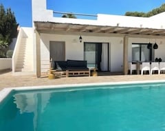 Tüm Ev/Apart Daire Modern villa in the typical Ibizan-style furnishings and a private pool (Benisa, İspanya)