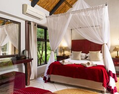Hotel Leopard Walk Lodge (Hluhluwe, South Africa)