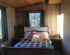 Toàn bộ căn nhà/căn hộ Deluxe Cabin 7 (Nemaiah Valley, Canada)