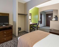 Hotel Quality Suites Sulphur (Sulphur, USA)