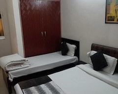 Hotel Golden Nest (Greater Noida, Hindistan)