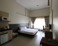 Hotel Yash Residency (Wagholi, India)