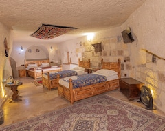 Khách sạn Zeuz Cave Suites (Nevsehir, Thổ Nhĩ Kỳ)
