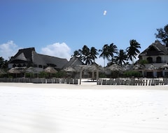 Khách sạn Ahg Waridi Beach Resort & Spa (Mkokotoni, Tanzania)