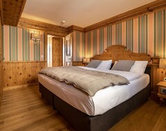 Hotel Petit Steffani Bed & Breakfast (St. Moritz, Švicarska)