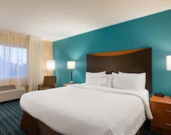 Hotel Fairfield by Marriott Inn & Suites Houston North/Cypress Station (Houston, USA)