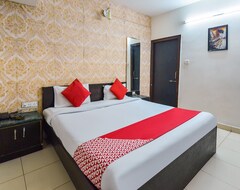 OYO 15933 Hotel V Square (Gwalior, Indien)