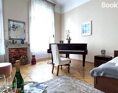 Entire House / Apartment Full Center, Chain Bridge, Basilica (Budapest, Hungary)